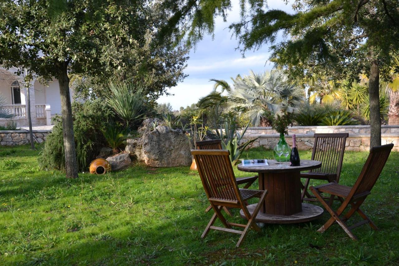 I Tre Coni - Villaggio Di Mary Locorotondo Bagian luar foto