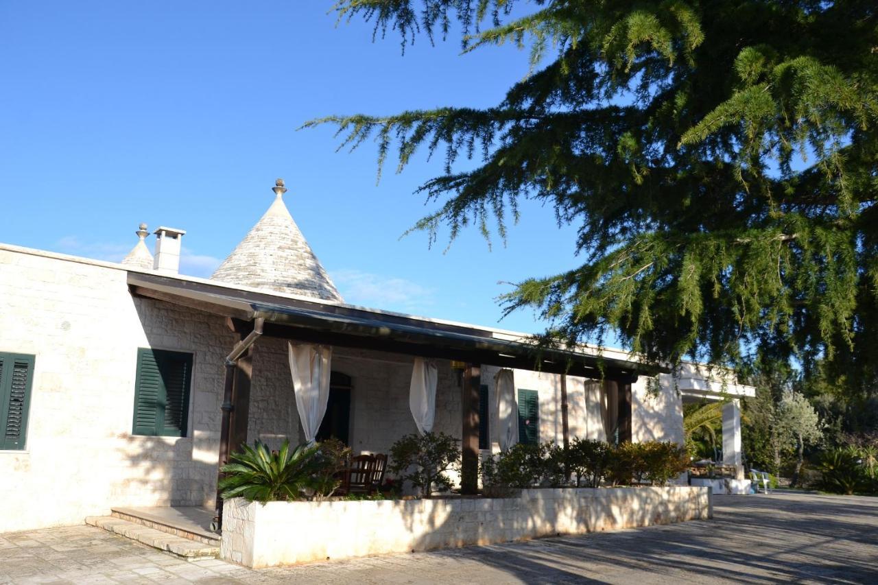 I Tre Coni - Villaggio Di Mary Locorotondo Bagian luar foto